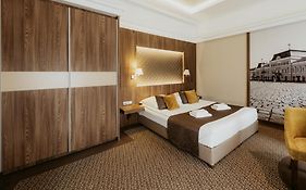 Duna Wellness Hotel